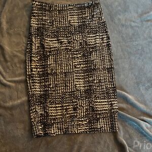 Textured Black & White Pencil Skirt
